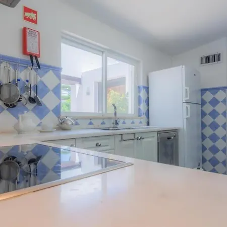 Prado - Beautiful Beachfront Villa Albufeira